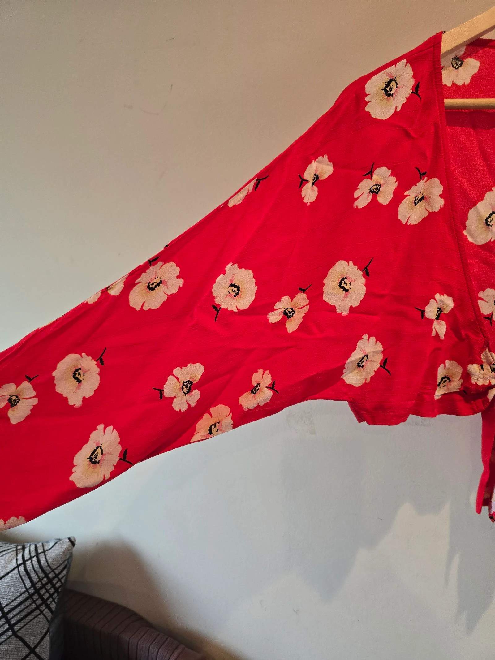 Top crop rood bloemen gebonden Bershka – photo 4